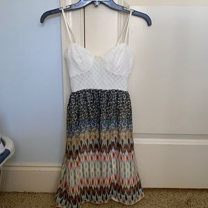 multicolor dress with cutout in the back